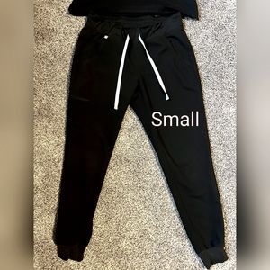 Figs Zamora Joggers, size small. Black.